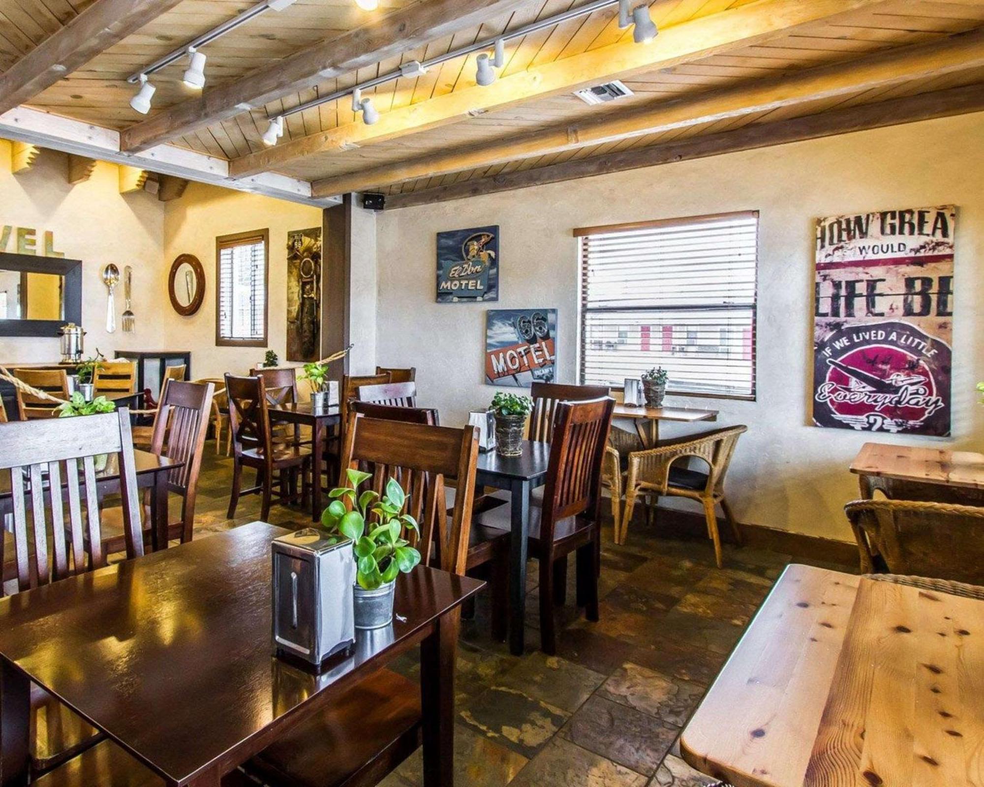 Rodeway Inn & Suites Williams Downtowner-Rte 66 Екстериор снимка