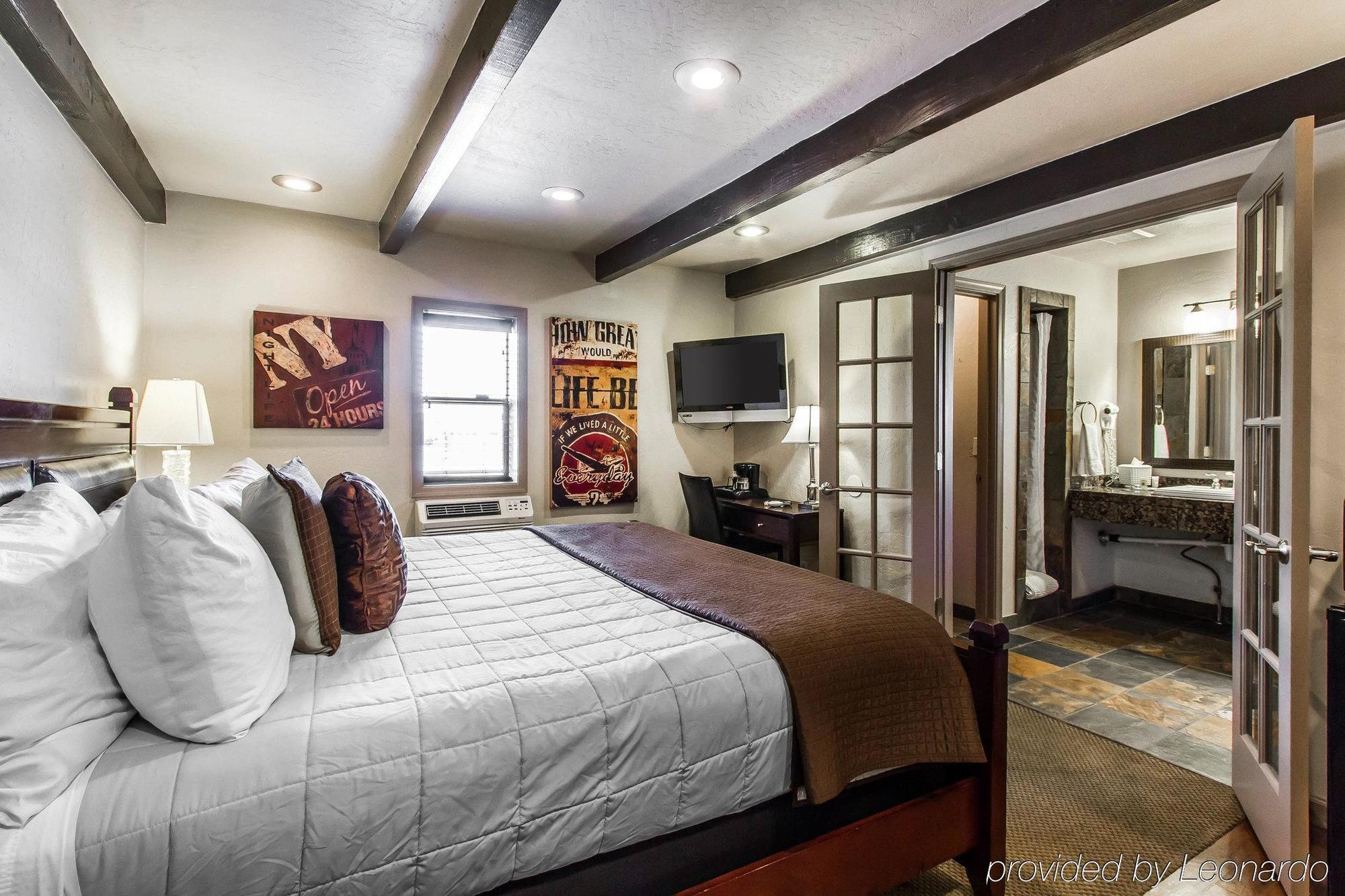 Rodeway Inn & Suites Williams Downtowner-Rte 66 Екстериор снимка