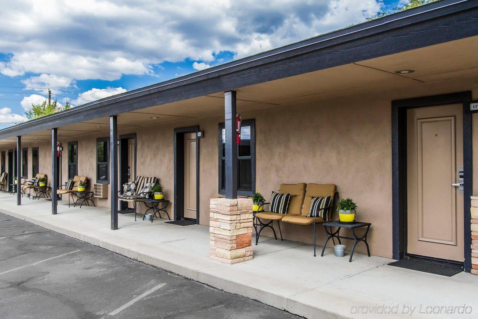 Rodeway Inn & Suites Williams Downtowner-Rte 66 Екстериор снимка